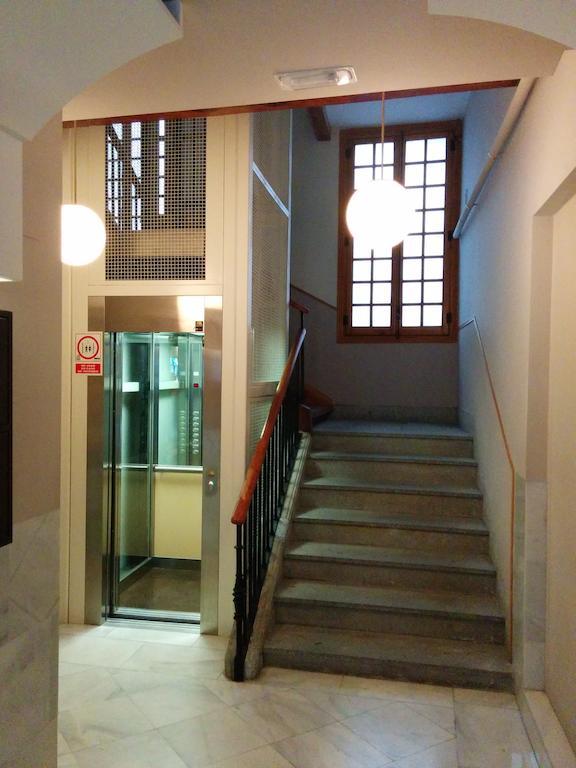 Apartamentos Dana Sol Мадрид Экстерьер фото